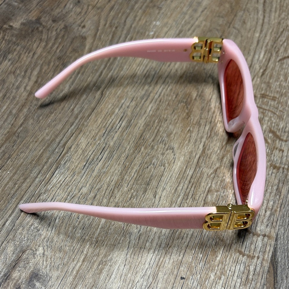 Balenciaga Light Pink Sunglasses with Black Case - Picture 5 of 11